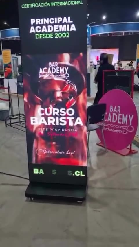 Poster LED de Bar Academy en un stand de Expo Café